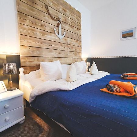 Reet Landhaus Ruegen Ummanz Bilik gambar